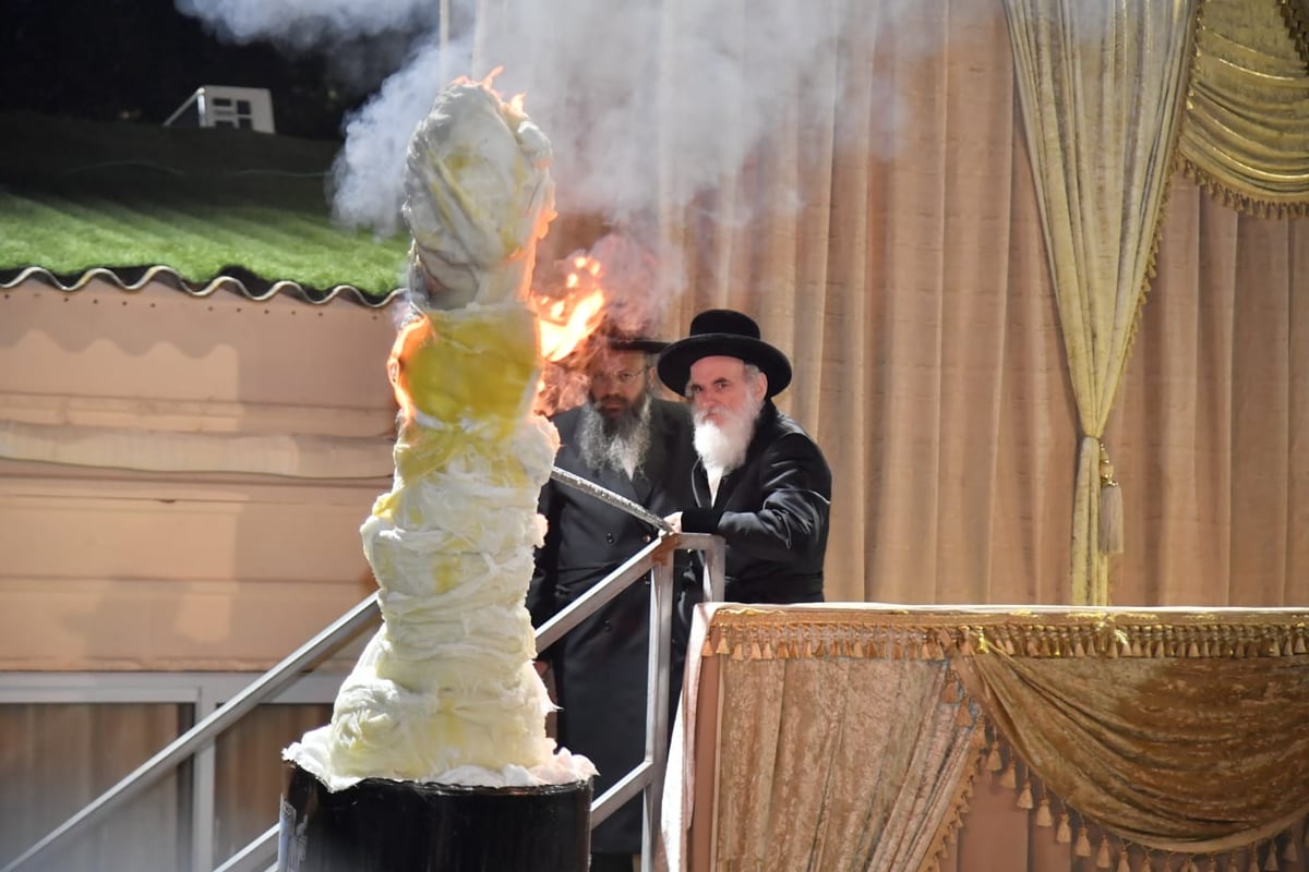 תיעוד: ל"ג בעומר בחצר הקודש ויז'ניץ