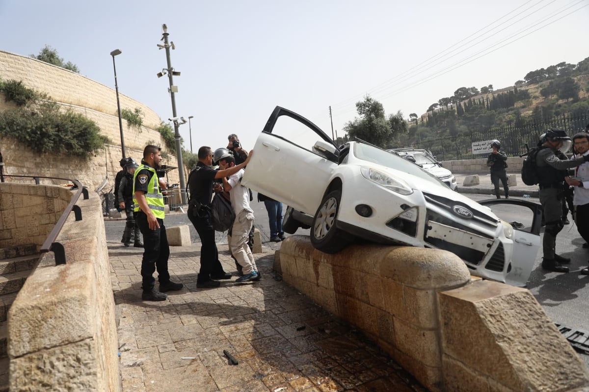 תיעוד דרמטי מירושלים: יהודים ניצלו מלינץ' בשער האריות