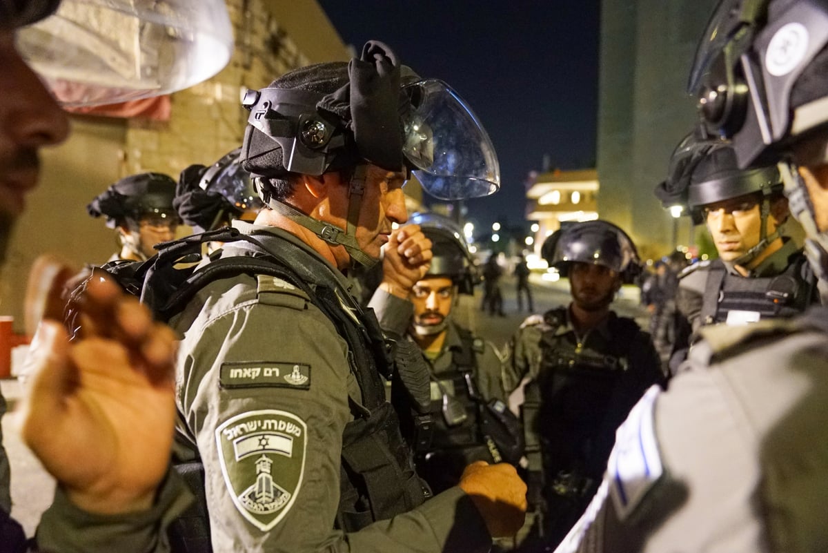 נתניהו סייר בלוד: "מדובר בחיים או מוות". צפו