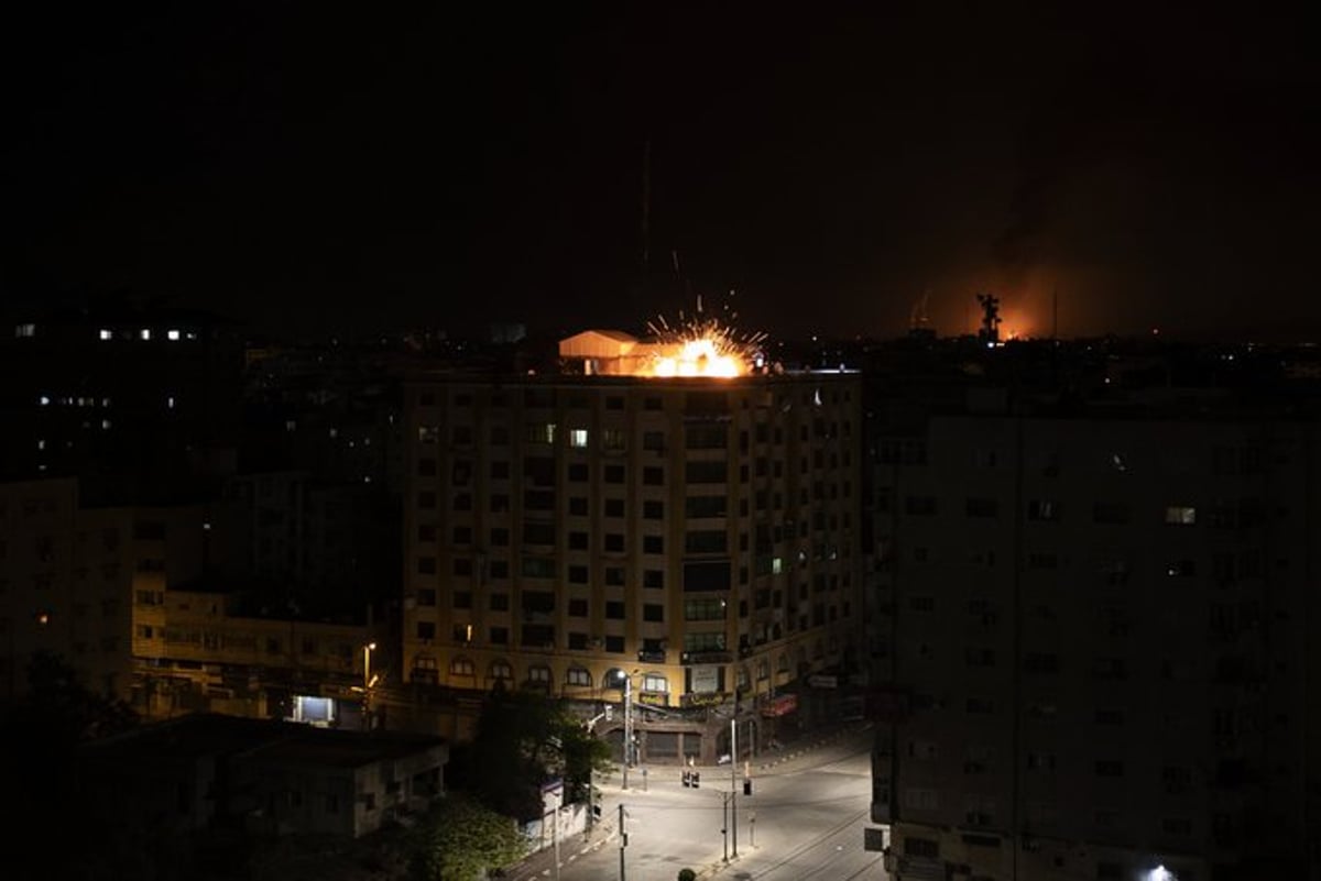 תיעוד: צה"ל חיסל בכירי חמאס והפציץ מגדל נוסף