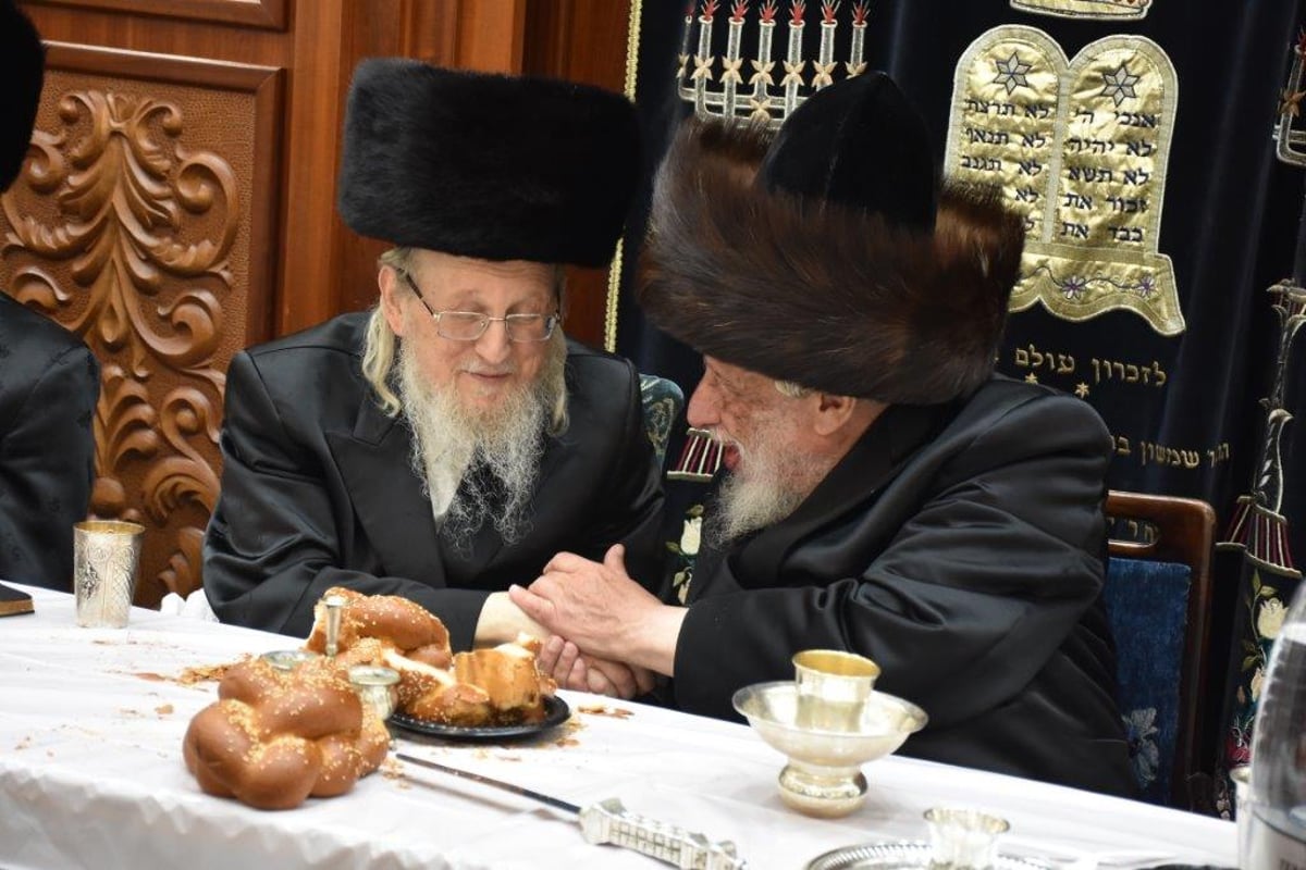 שמחת הברית לנין האדמו"רים מקאפיטשניץ ואוז'רוב