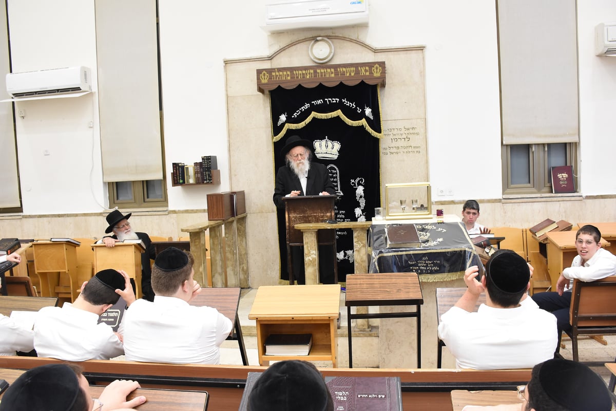 הגר"ש גלאי: "הקב"ה מעורר אותנו כמו 'שעון מעורר'"