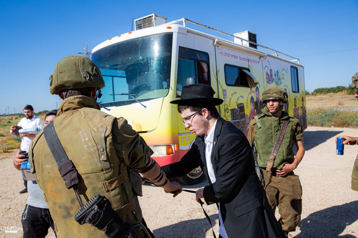 כך פעלו הטנקיסטים של חב"ד בחזית • תיעוד