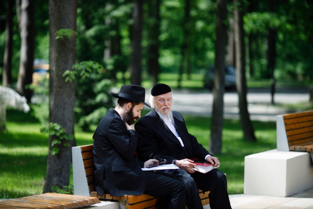 מוסקבה: ועידת המחנכים הסתיימה; תיעוד