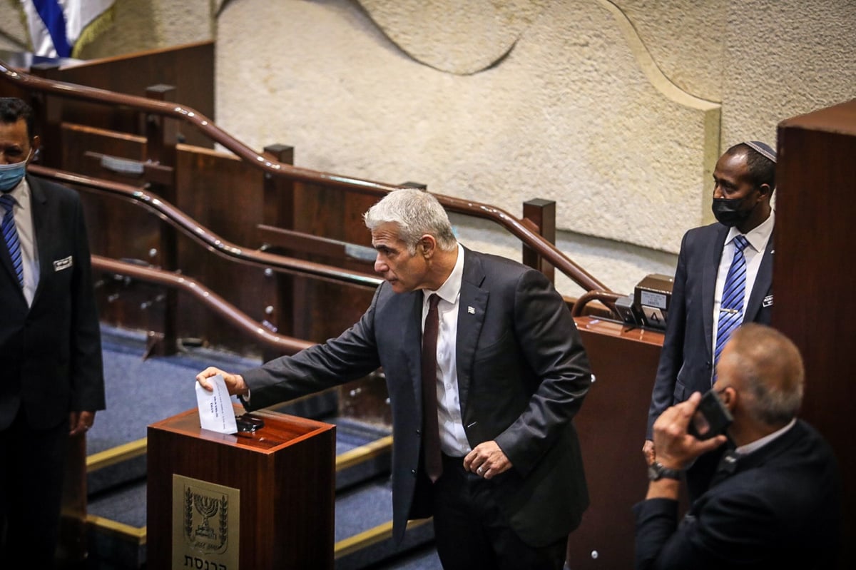 הבחירות לנשיאות: חברי הכנסת הצביעו; מסתמן - הרצוג