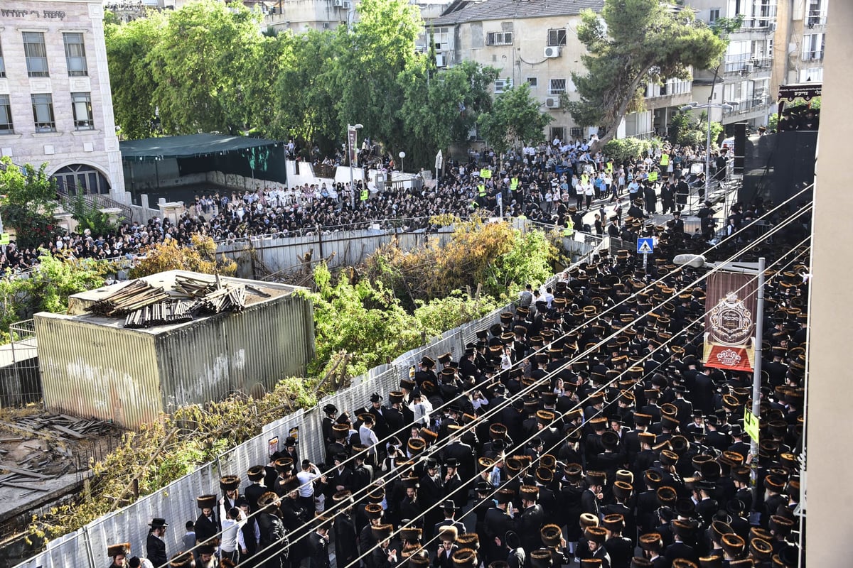 אלפים בחתונת בית סערט ויז'ניץ - סאטמר - ויז'ניץ