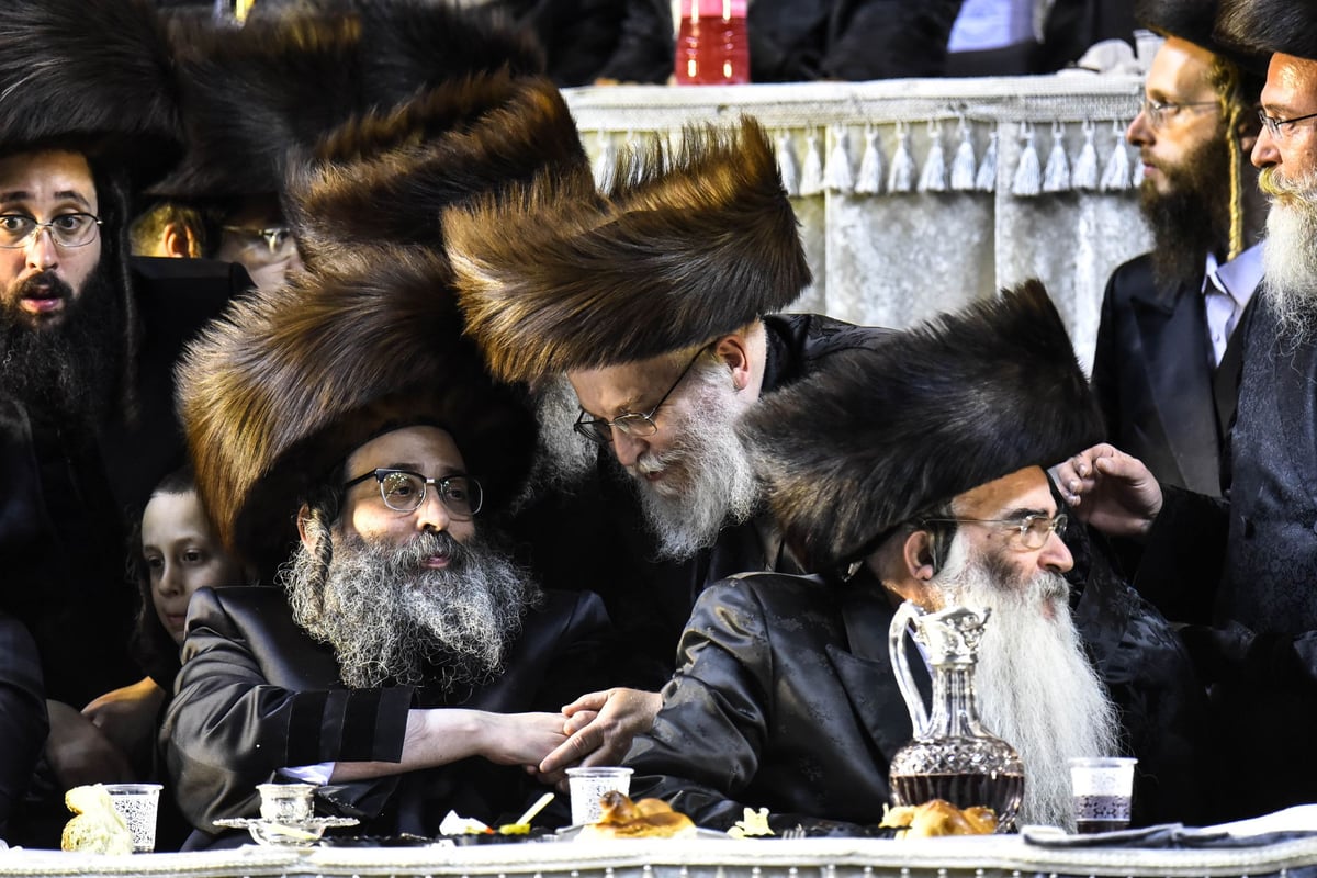 אלפים בחתונת בית סערט ויז'ניץ - סאטמר - ויז'ניץ