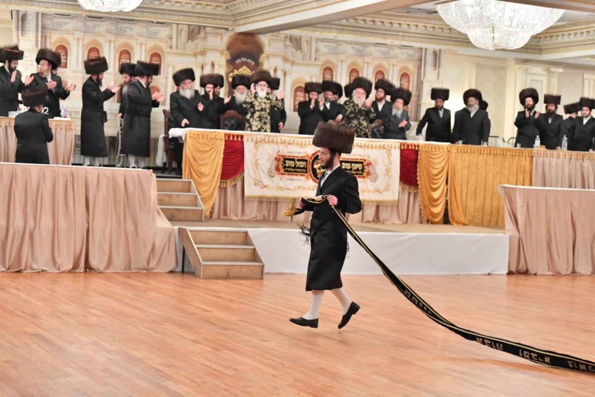 לקראת החתונה בארה"ב: מעמד ה'חתן מאהל' בויז'ניץ