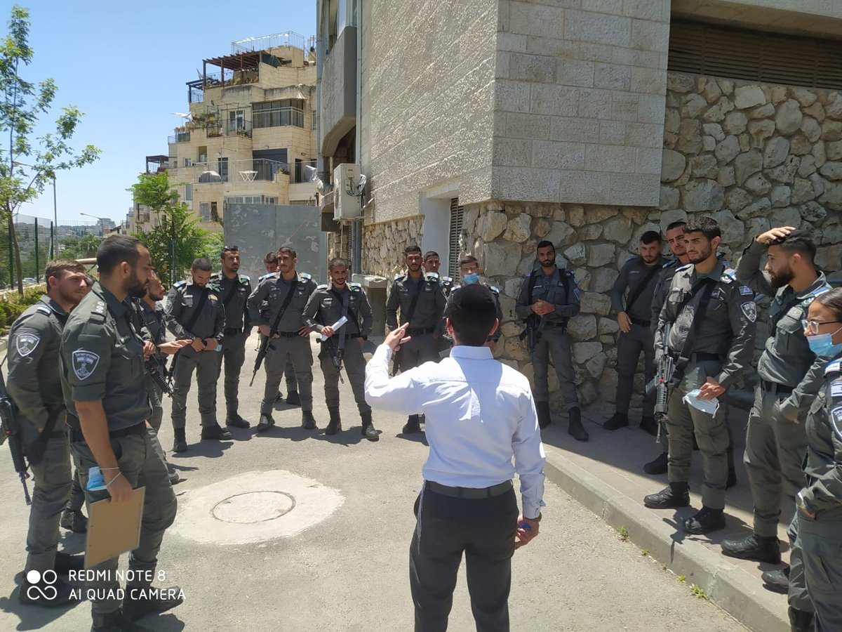 הקצינים בקורס מג"ב ביקרו ב'חברון' ובבעלזא