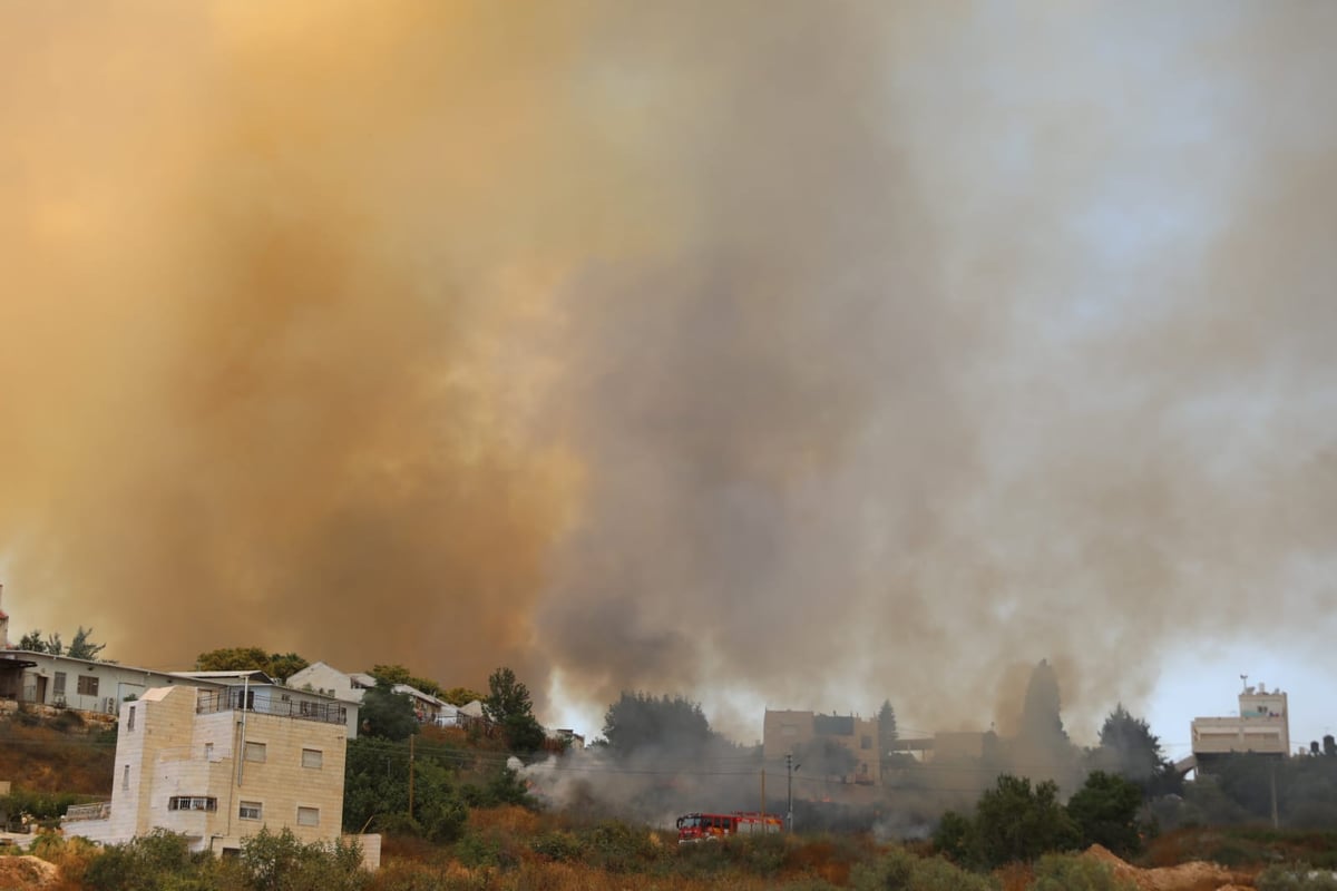 אש בוערת בהרי ירושלים; "הוסרה הסכנה מעל הישובים"