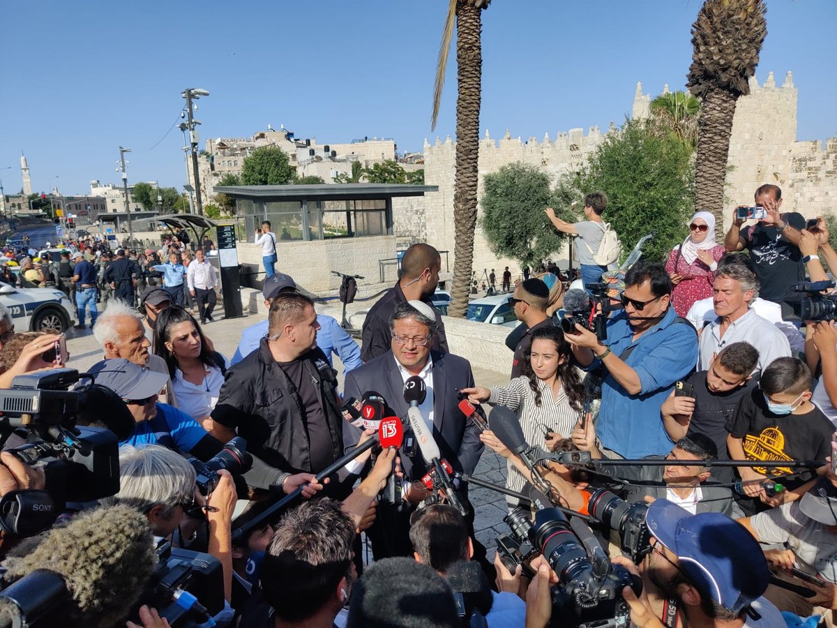 תיעוד: איתמר בן גביר התקרב לשער שכם - המהומות פרצו