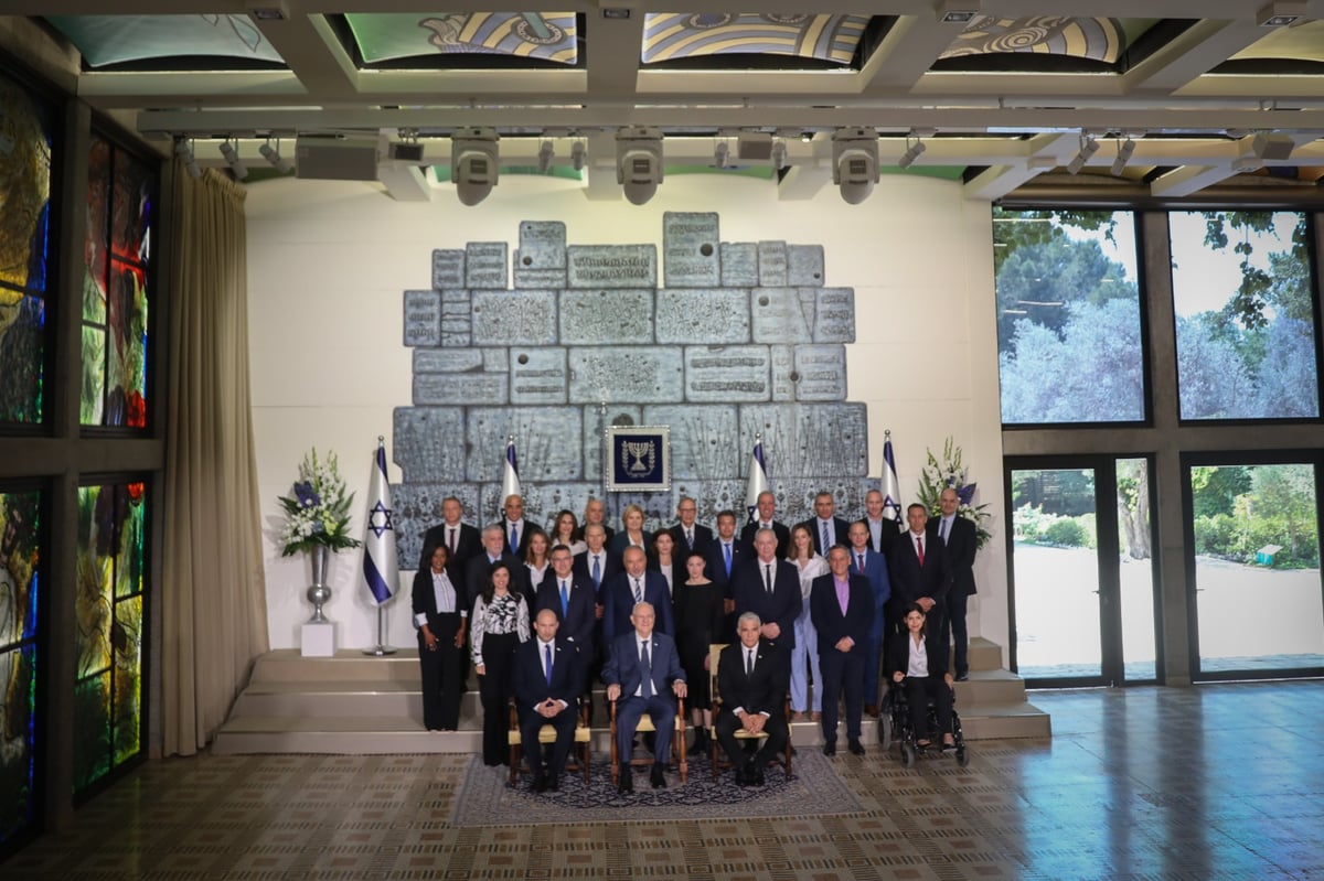 הנשיא ריבלין הצטלם עם שרי הממשלה ובירכם: 'בהצלחה'