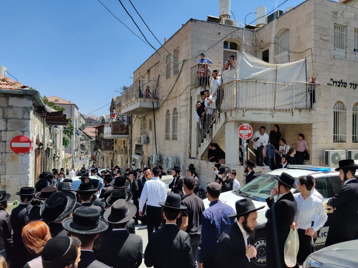 משה ליאון ומשה גפני חולצו מ'בית ישראל'