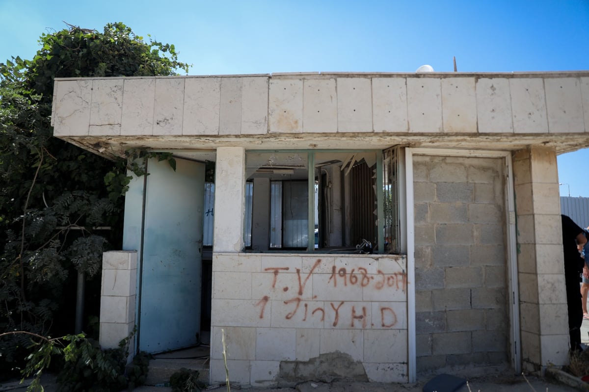 'בניין הטלוויזיה' נהרס / צפו בגלריה מהשטח