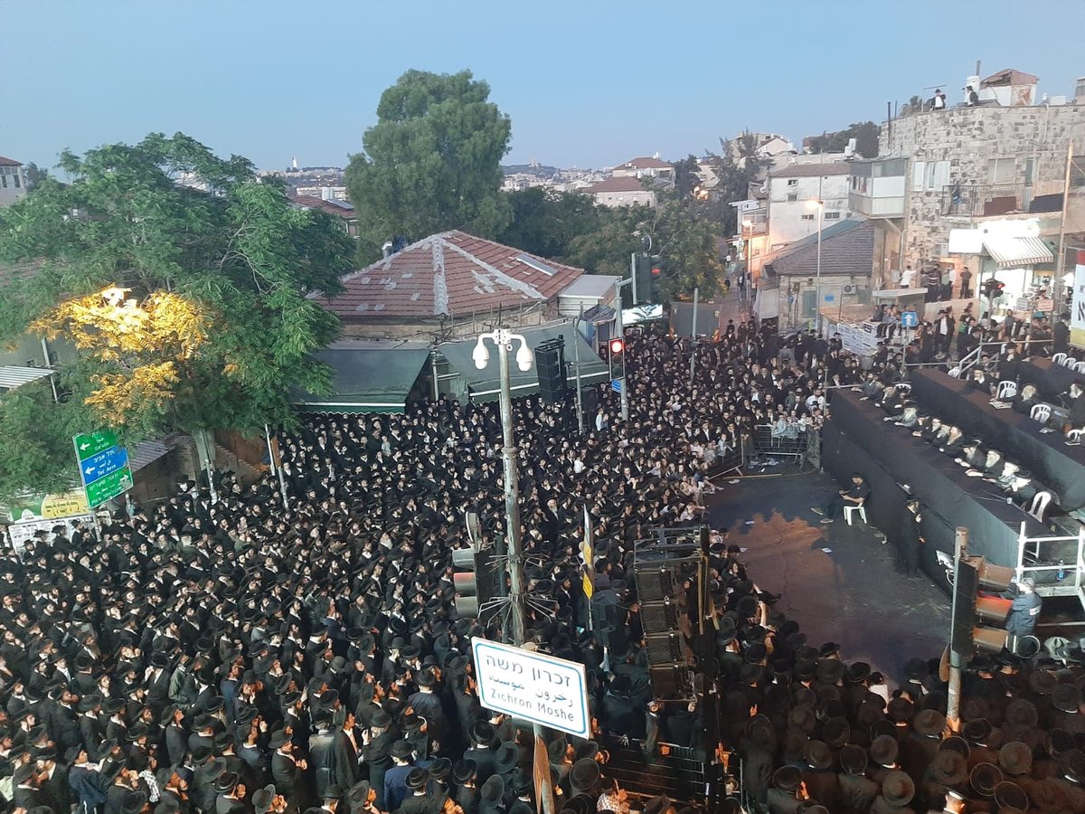 אלפים בעצרת המחאה של 'העדה'; "כבוד התורה"