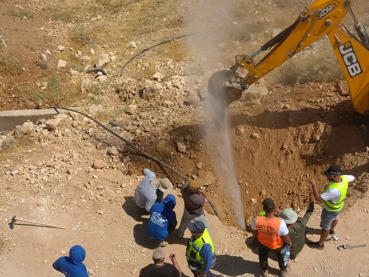 חברון: שמונה ערבים נעצרו בחשד לגניבת מים