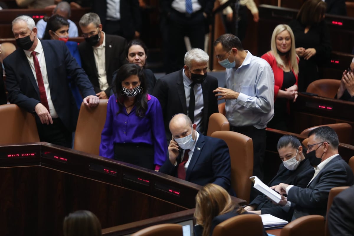 הלילה הסוער בכנסת בעדשת צלם 'כיכר' • גלריה