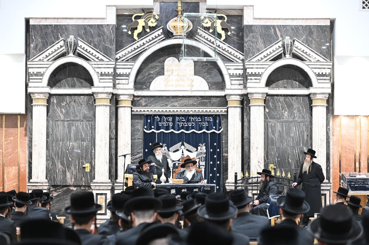 בראשות האדמו"ר: בצאנז פתחו את זמן אלול