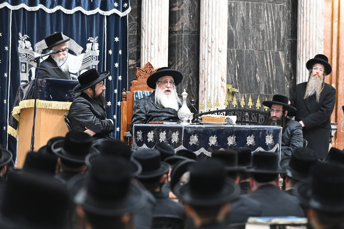 בראשות האדמו"ר: בצאנז פתחו את זמן אלול