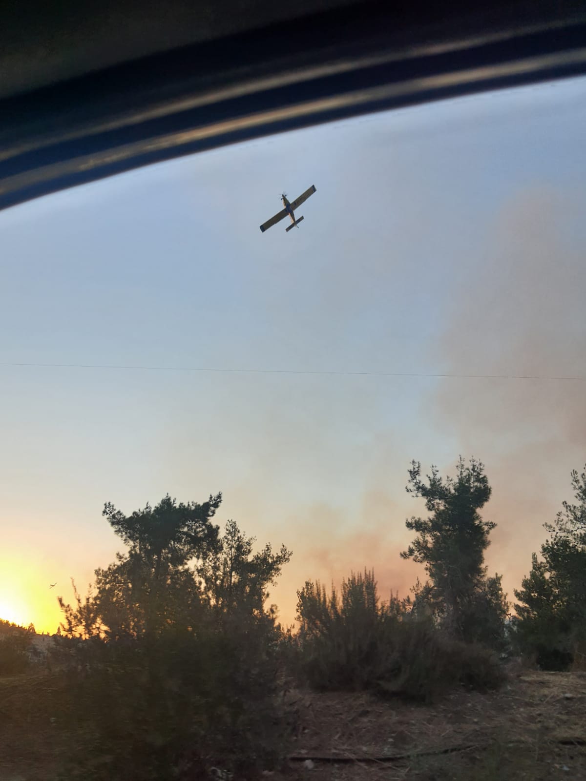 שריפה בשכונת הר נוף; תושבים פונו מבתים