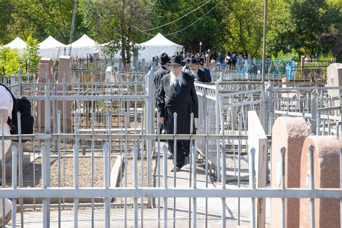 כינוס מאות שלוחי חב"ד ב"ברית המועצות"