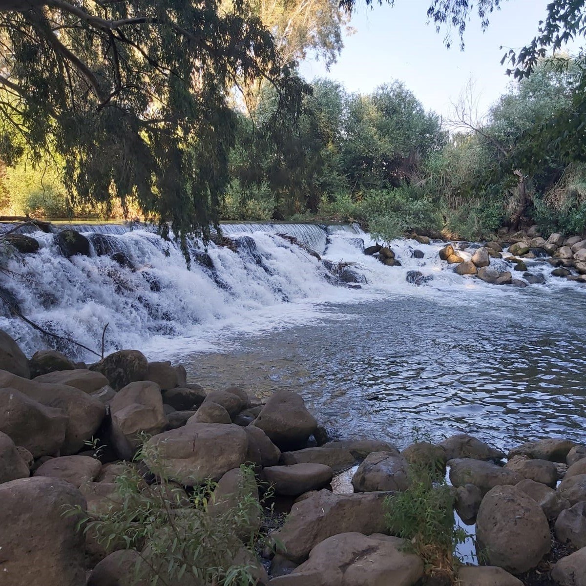 פינת חמד מטריפה: מפל ברוחב 10 מטר - בירדן