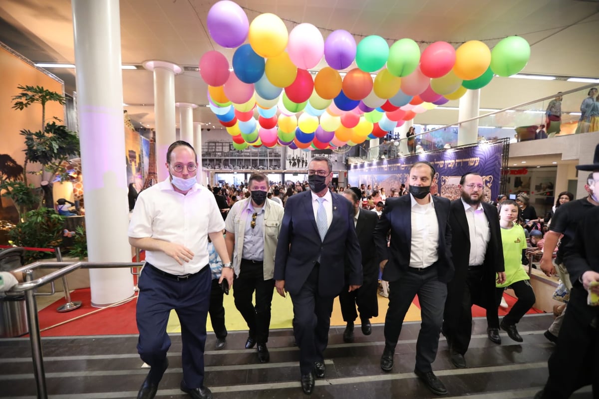 יעקב נחומי ביקר ב"עולים לירושלים" וחזר עם גלרית "בין הזמנים" מרהיבה