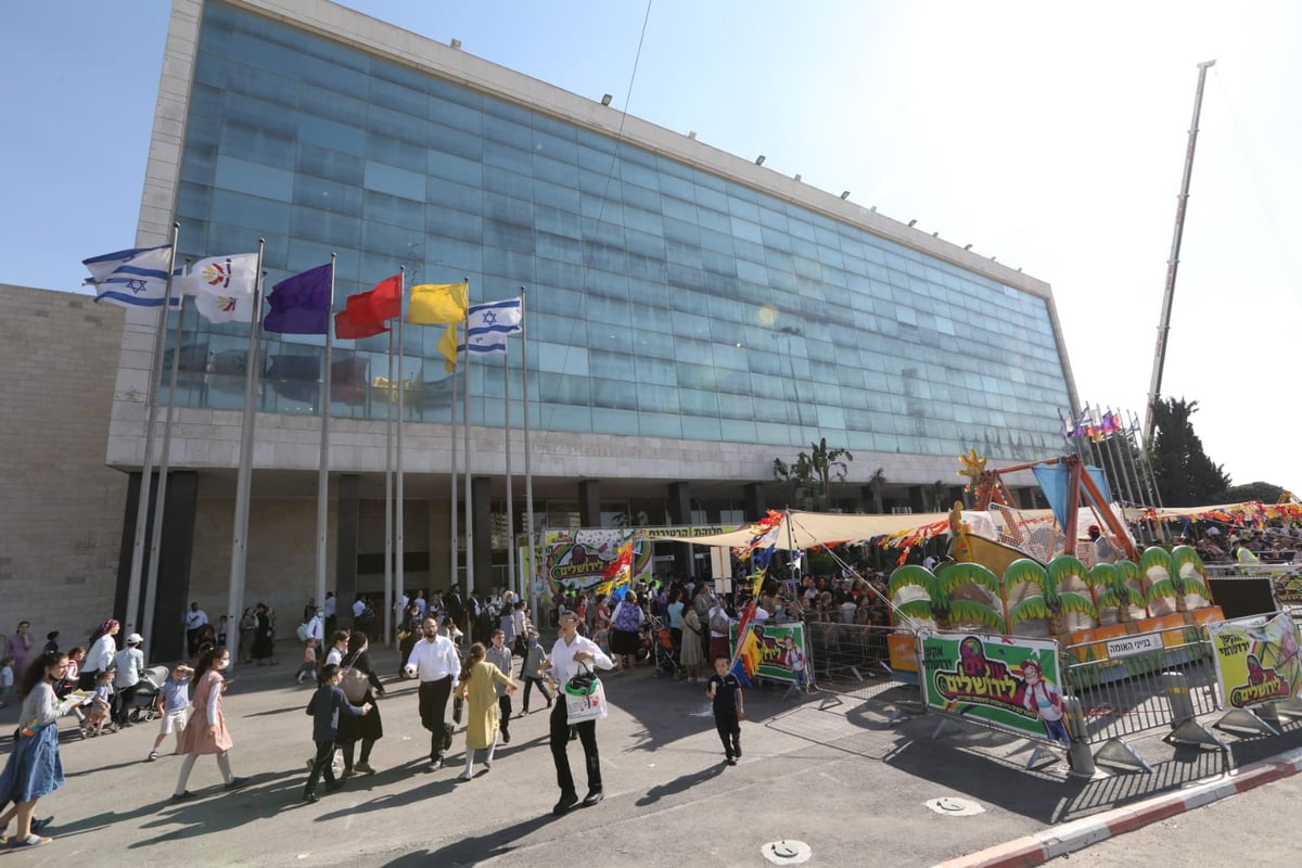 יעקב נחומי ביקר ב"עולים לירושלים" וחזר עם גלרית "בין הזמנים" מרהיבה