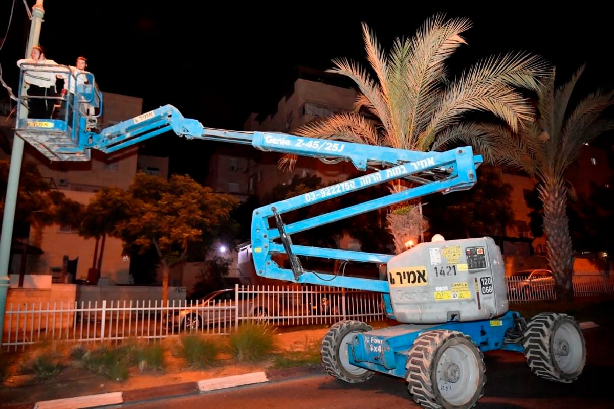 ההכנות בויז'ניץ לקראת השבת ההיסטורית באלעד