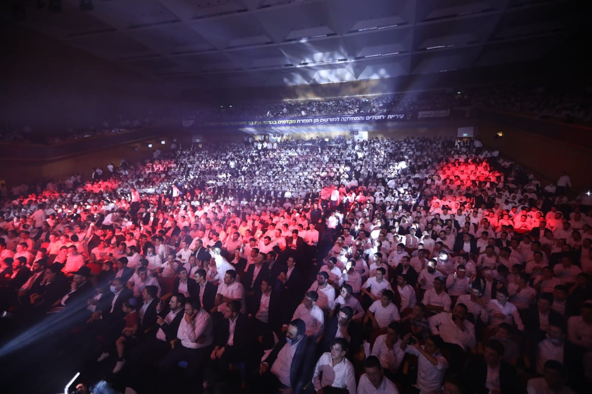 3,500 בני ישיבות בשירת "עוצו עצה"; צפו