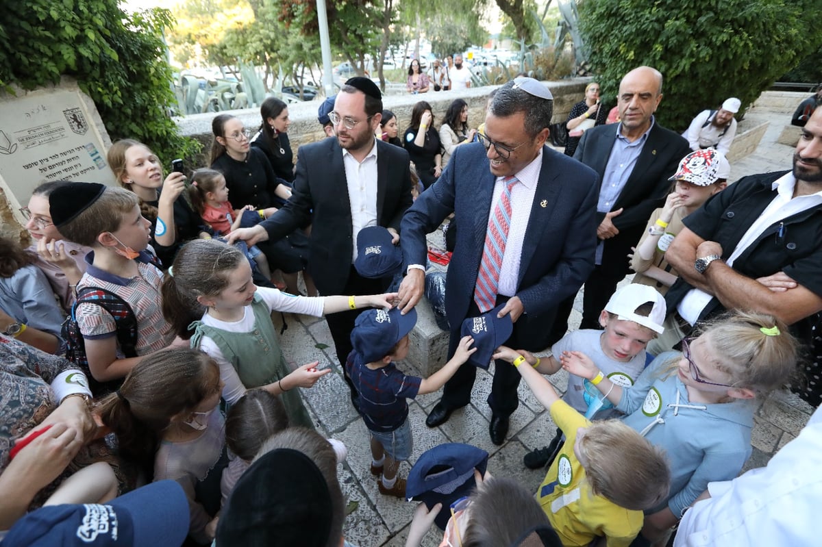 אלפי ירושלמים  השתתפו באטרקציית 'בשבילי ירושלים'