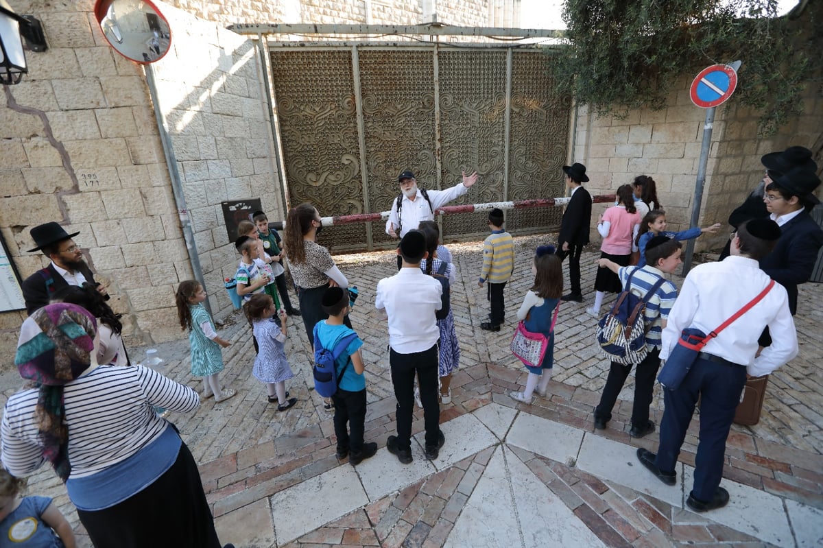 אלפי ירושלמים  השתתפו באטרקציית 'בשבילי ירושלים'