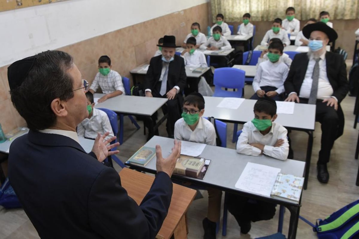 נשיא המדינה התקבל בכבוד בבני ברק • צפו