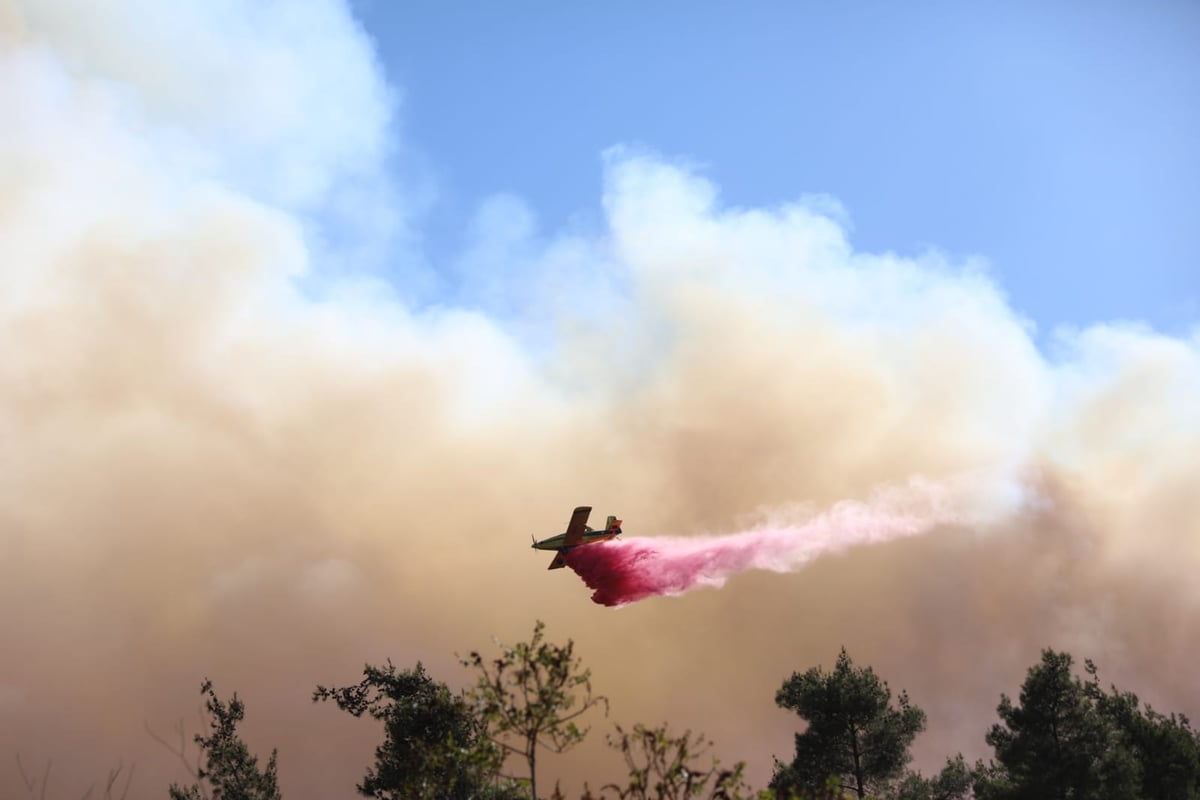 שריפת ענק ליד ירושלים; יישובים שלמים פונו; אין שליטה