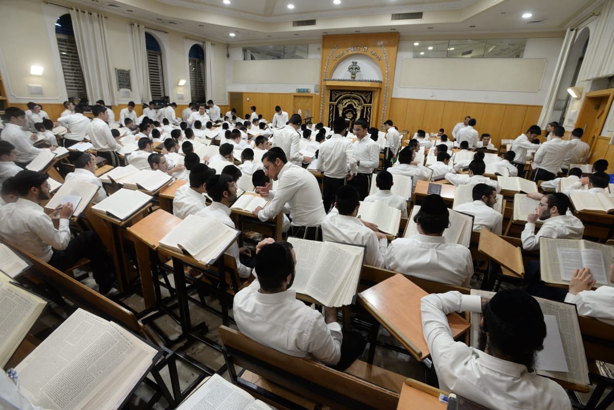 בראשות הגר"י והגר"ש: פתיחת הזמן בישיבת 'ברית יעקב'