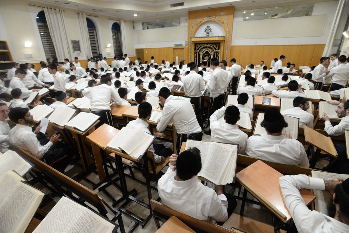 בראשות הגר"י והגר"ש: פתיחת הזמן בישיבת 'ברית יעקב'