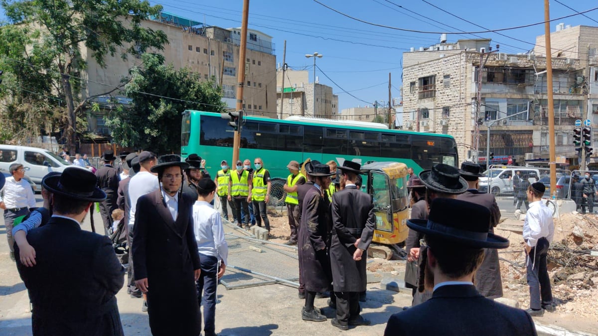 תקריות אלימות בהפגנה בי-ם: מאבטח הכה באלימות מפגין