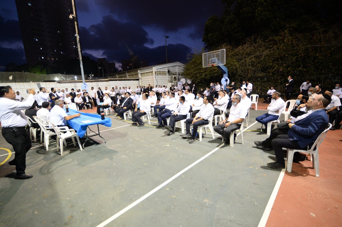 נגד השר כהנא: כינוס חירום של משגיחי כשרות