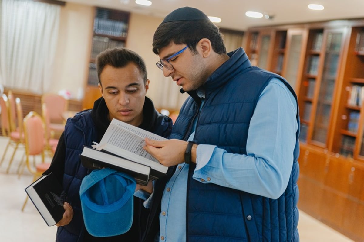 סליחות במוצאי מנוחה בבירת רוסיה • תיעוד