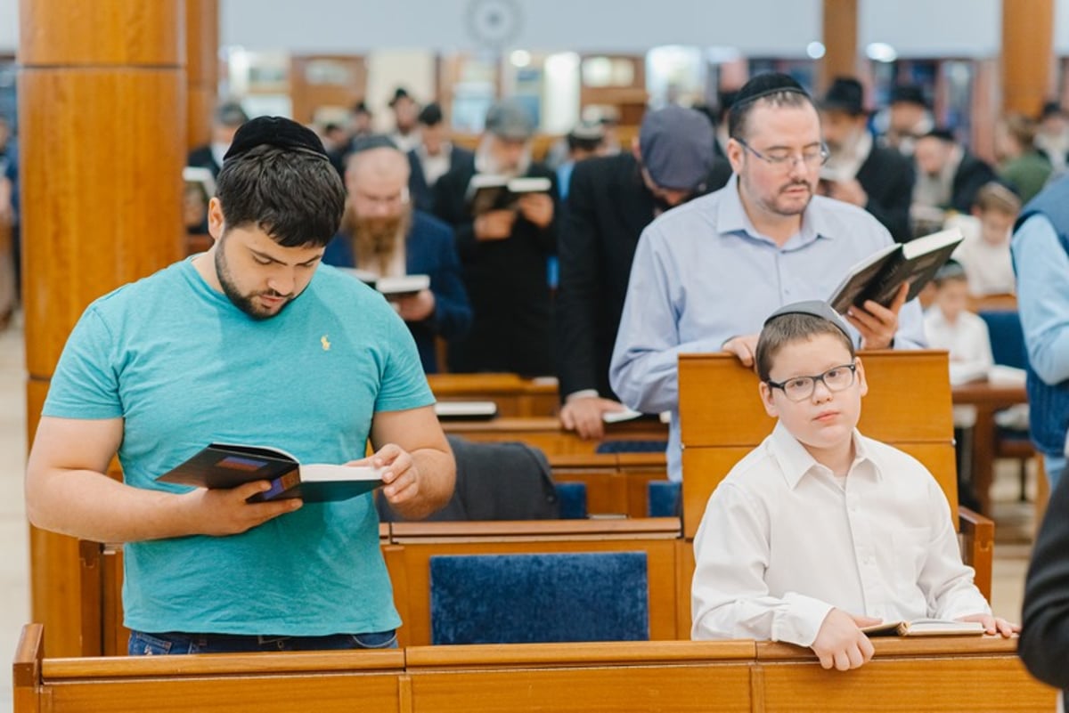 סליחות במוצאי מנוחה בבירת רוסיה • תיעוד