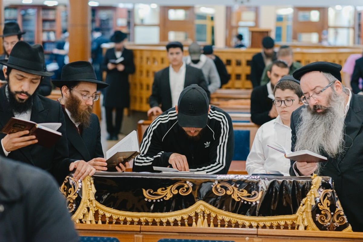 סליחות במוצאי מנוחה בבירת רוסיה • תיעוד