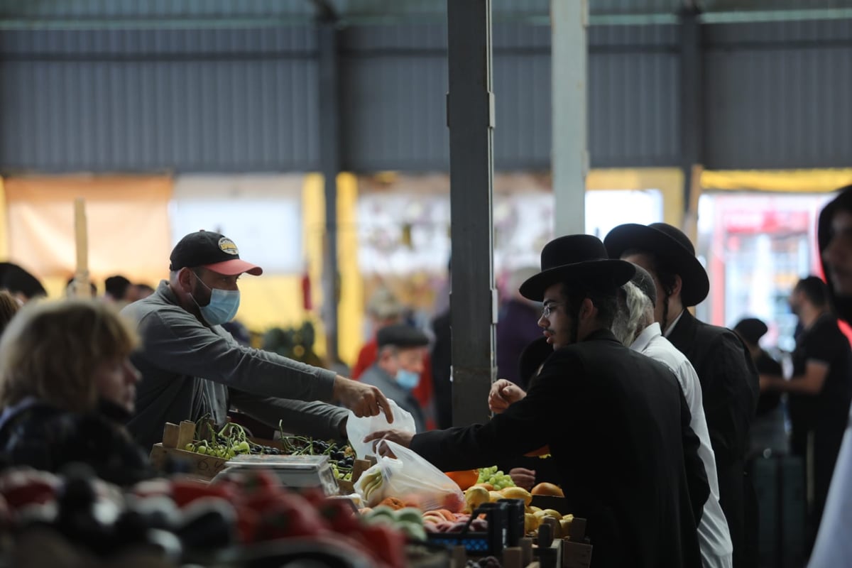 משדה התעופה אל השוק באומן • גלריה של ערב שבת