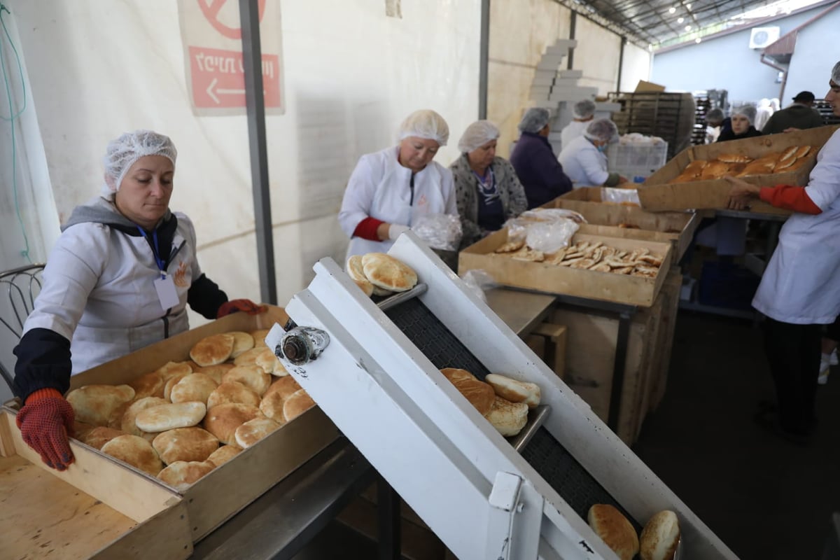 מטורף: המטבח באומן שמכין מאות אלפי מנות