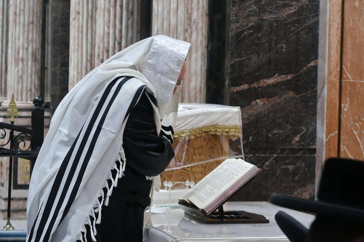 כך האדמו"ר מצאנז התיר את הנדרים; צפו