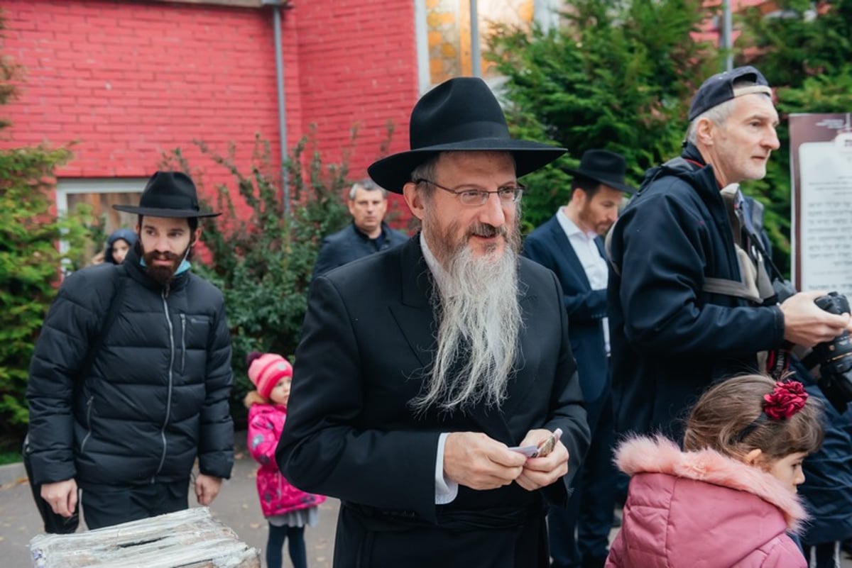 צפו: כך מתכוננים במוסקבה ליום הקדוש