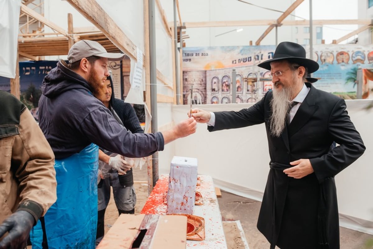 צפו: כך מתכוננים במוסקבה ליום הקדוש