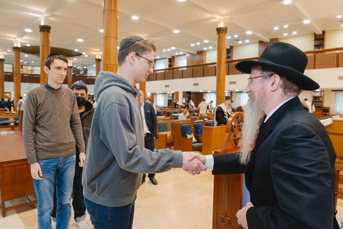 צפו: כך מתכוננים במוסקבה ליום הקדוש