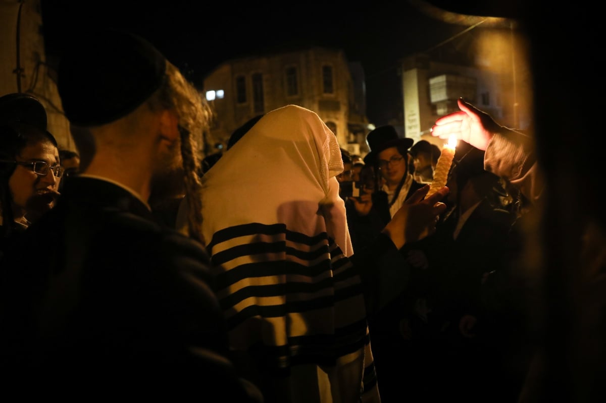 עם 200 שוטרים ועימותים; כך פורקה הסוכה הירושלמית