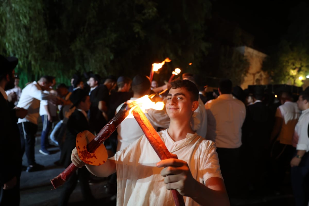 ישיבת רש"י: הכנסת ס"ת ושמחת בית השואבה