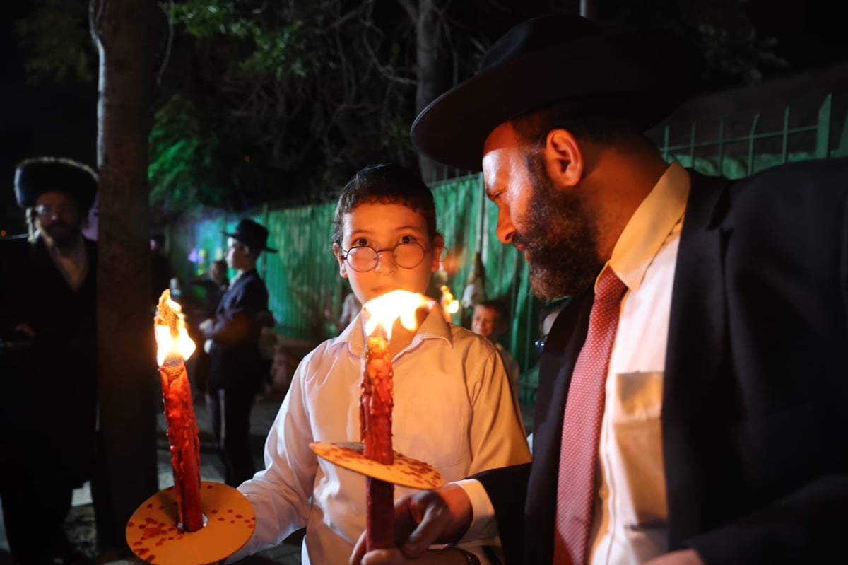 ישיבת רש"י: הכנסת ס"ת ושמחת בית השואבה